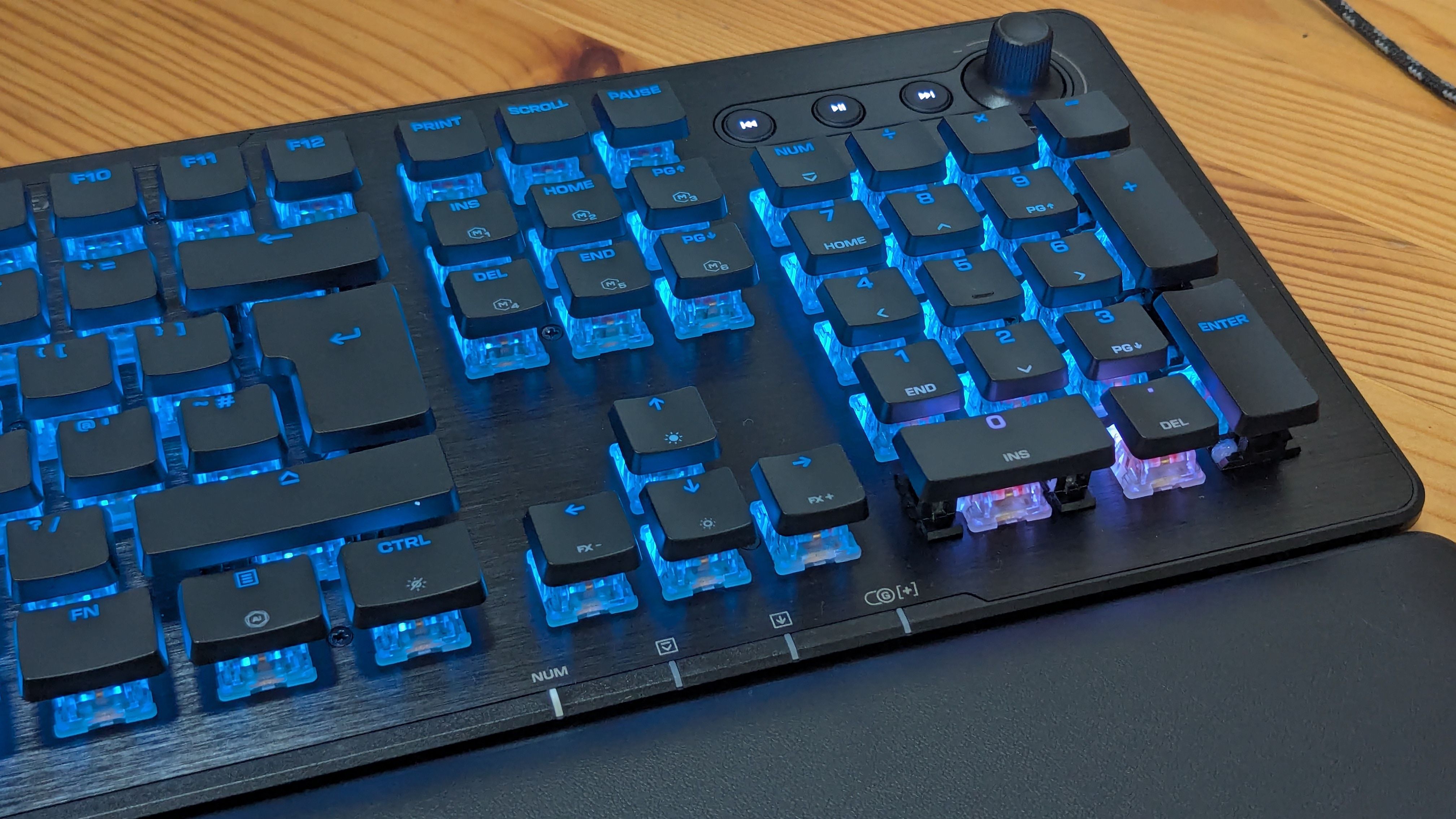 Turtle Beach Vulcan II XP Review: Clicky Compromise — Wired, Bangalore Technology news