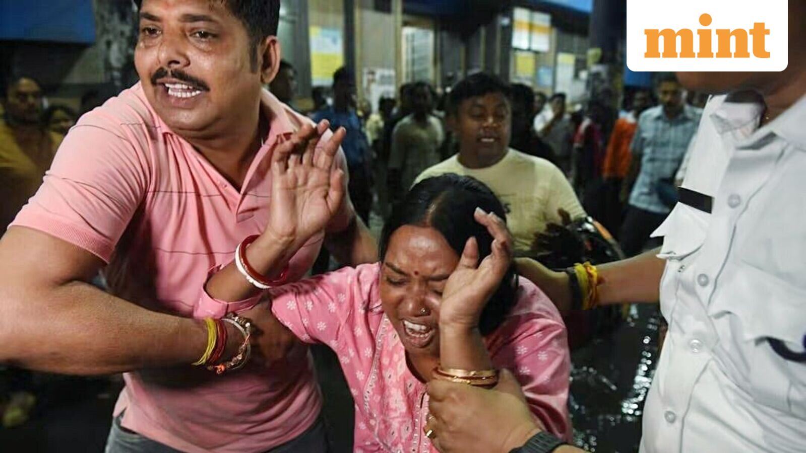 19 dead in Kolkata Durga Puja stampede, several injured: Rain, mismanagement, ‘Bhaipo’ and more; what we know so far — Mint India, Bangalore Technology news